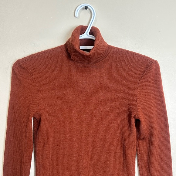 Vero Moda Size M Burnt Orange Turtleneck Sweater - Picture 2 of 6